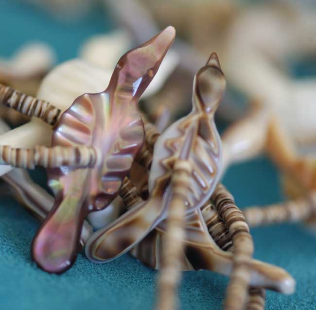  Leekya Deyuse 3 strand Shell Bird  Necklace
