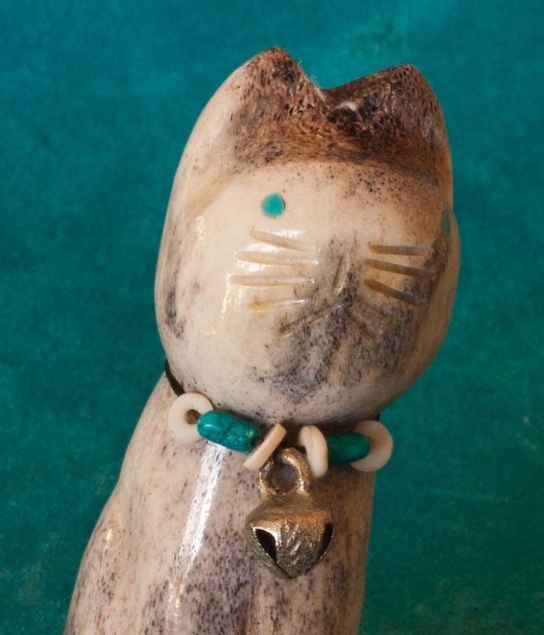 Robert Weahkee Zuni Fetish - Rabbit with Stone Necklace main image 1